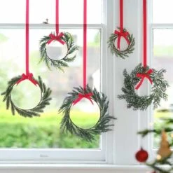 Christmas Foliage Wreath Hanging Decorations (5pk)