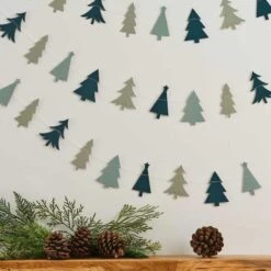 Green Christmas Trees Paper Garland - 5m